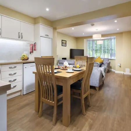 Prázdninový dům Bee Holme *