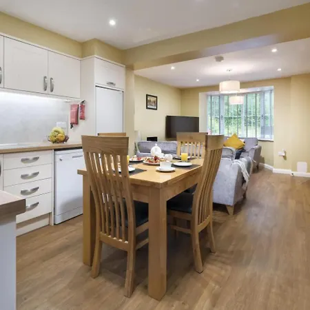 2 Bed In Oc-b29819 Dom wakacyjny