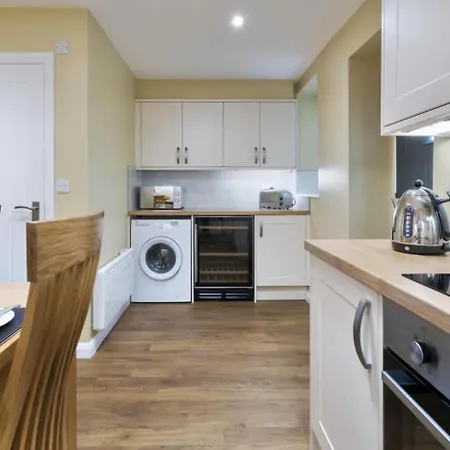 2 Bed In Oc-b29819 *